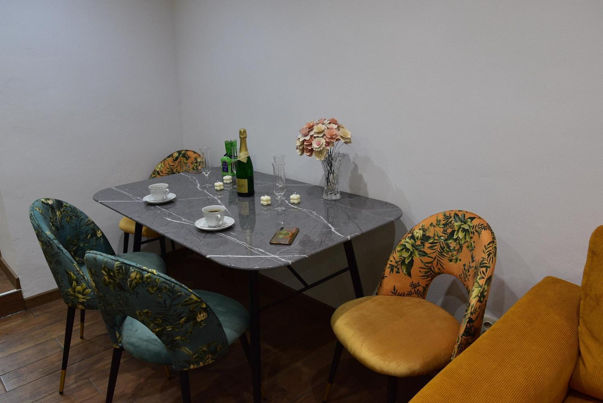 Apartmany Zakovce & Spa ヴェルカー・ロムニツァ エクステリア 写真