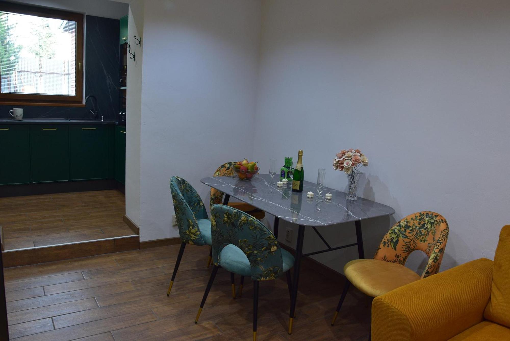 Apartmany Zakovce & Spa ヴェルカー・ロムニツァ エクステリア 写真