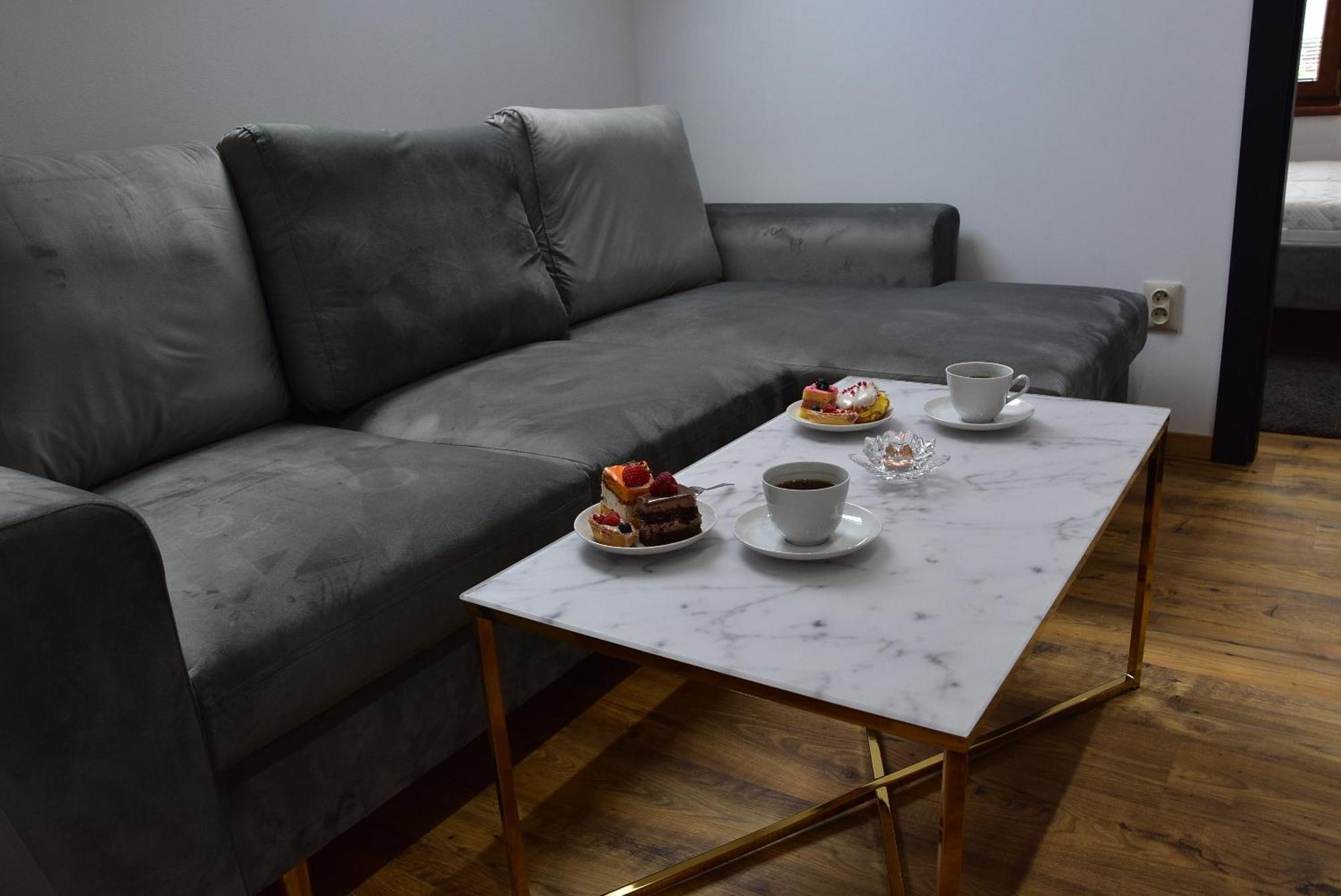 Apartmany Zakovce & Spa ヴェルカー・ロムニツァ エクステリア 写真
