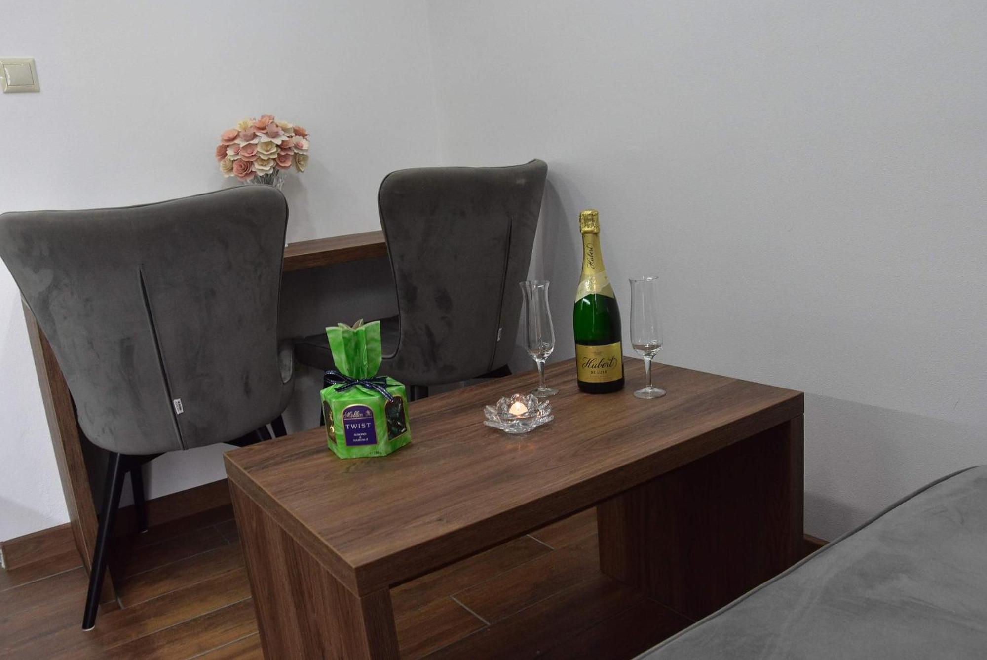 Apartmany Zakovce & Spa ヴェルカー・ロムニツァ エクステリア 写真