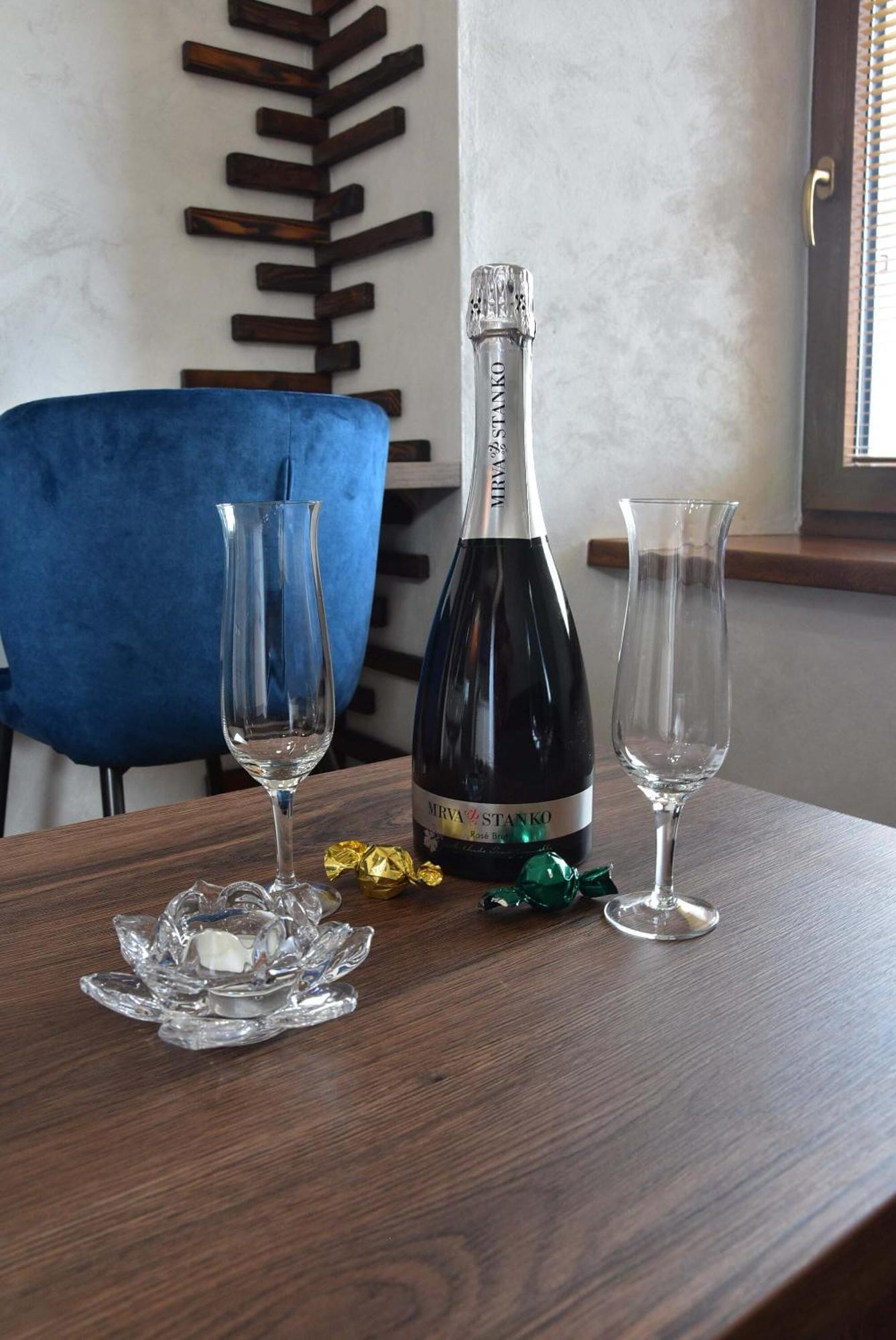 Apartmany Zakovce & Spa ヴェルカー・ロムニツァ エクステリア 写真